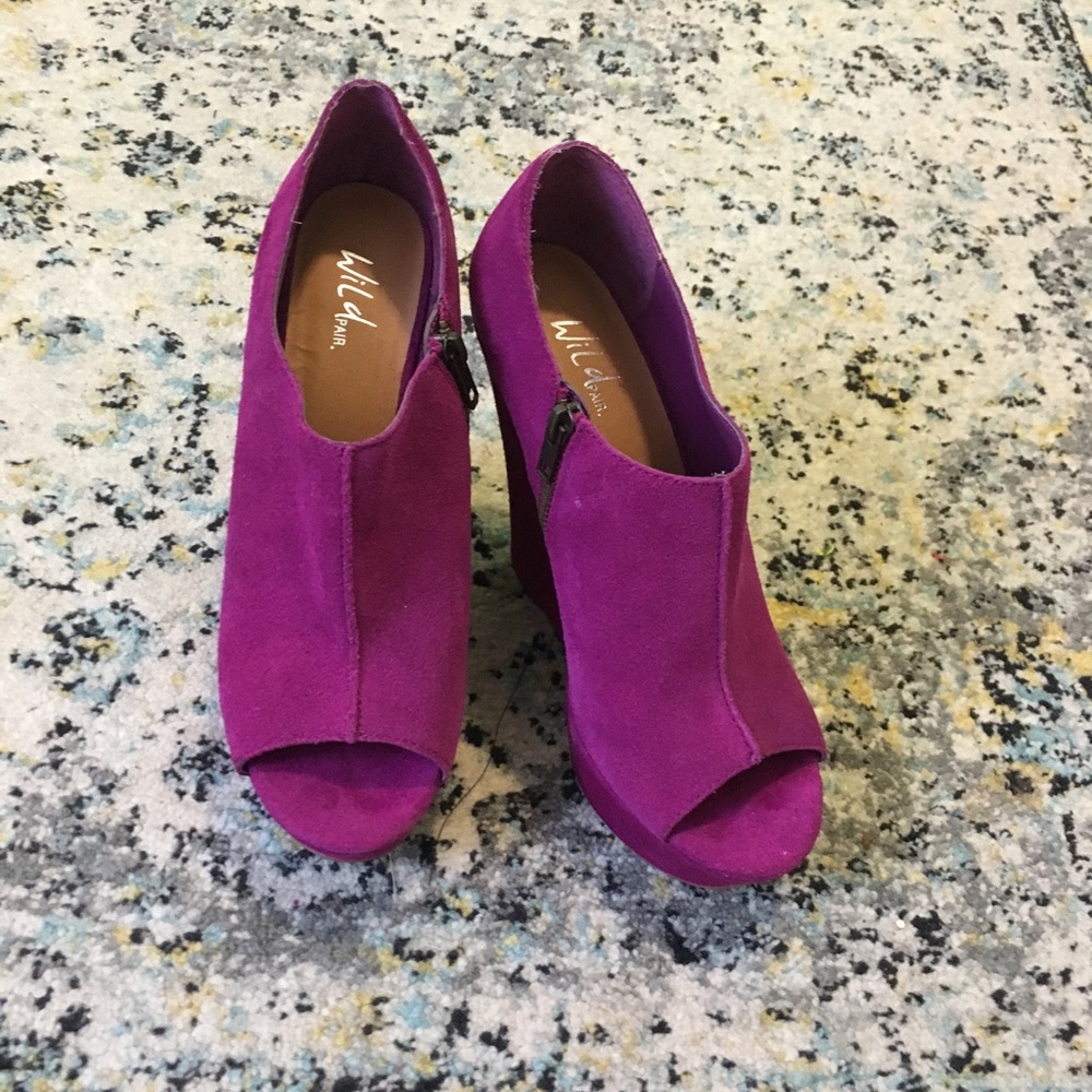 Suede Wedge Sandals