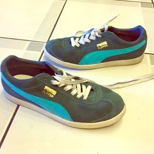PUMA teal and lt. blue casual sneakers