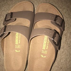 Brand NEW Birkenstocks