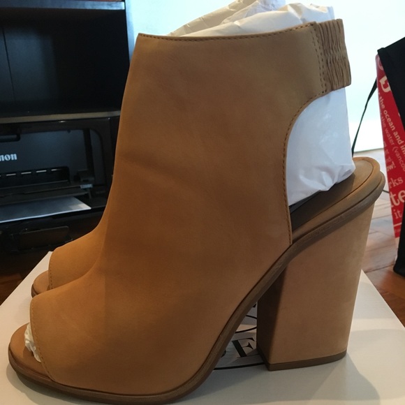 Steve Madden Shoes - Steve Madden Valencia Peep Toe Bootie