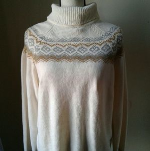 Karen Scott SZ M Turtleneck Ivory Sweater