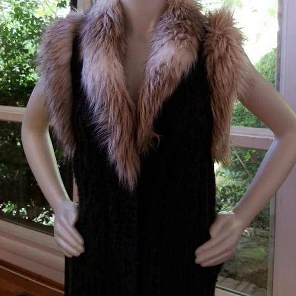 Who said LOFT wasn't sexy??? - Picture 3 of 7