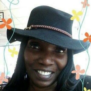 Meet your Posher, Evette