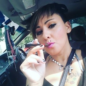 Meet your Posher, Tina