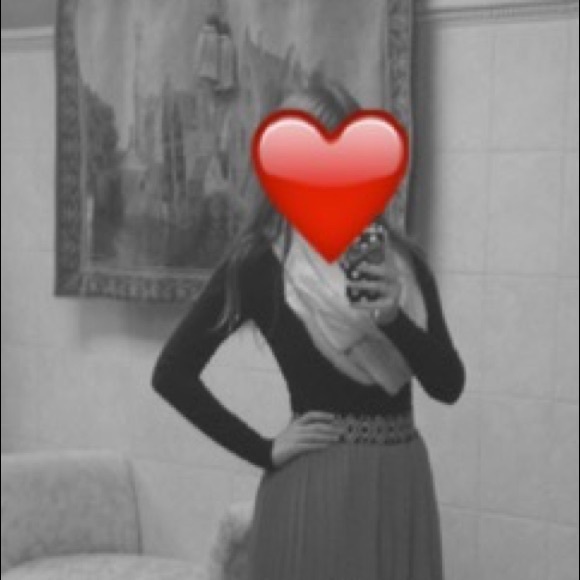 Meet your Posher, Emilee - Picture 1 of 1