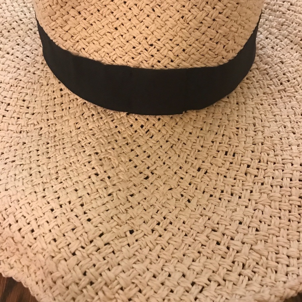 Straw Sunday - Picture 3 of 3