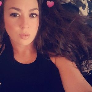 Meet your Posher, Aishia