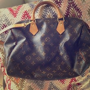 Louis Vuitton Speedy Bag