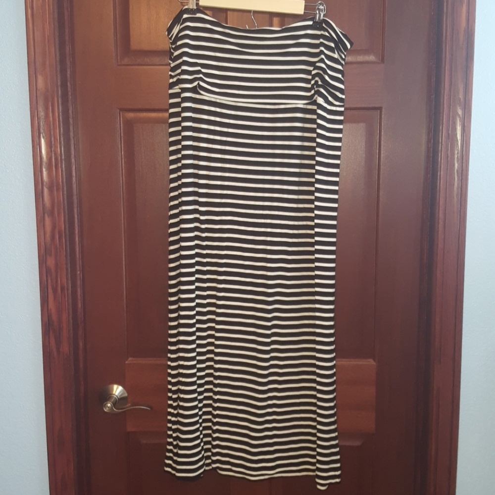 The Limited Black and White Maxi Skirt