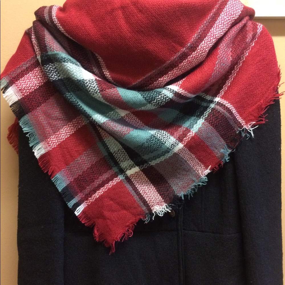 NWT Blanket scarf. - Picture 1 of 2