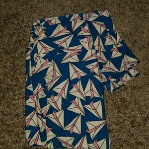 Lularoe OS leggings- paper airplanes!