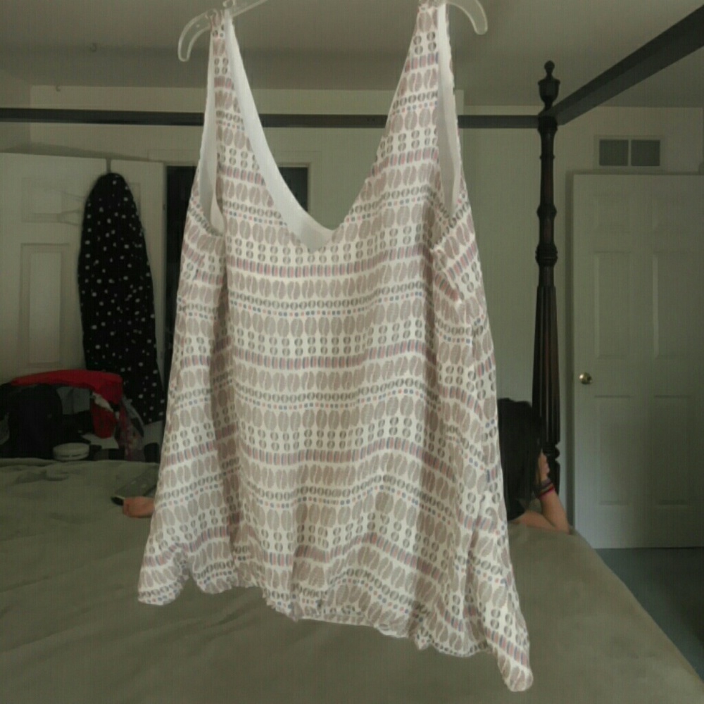 Wren & Willa Sleeveless top XL