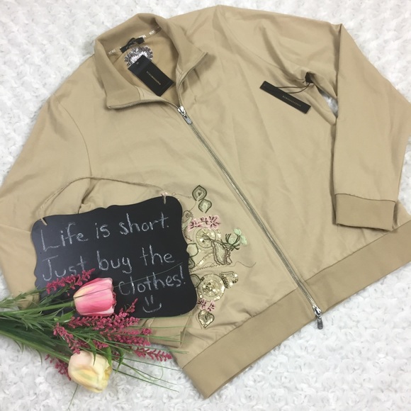 BCBGMaxAzria Jackets & Blazers - BCBG Maxazria tan embroidered jacket
