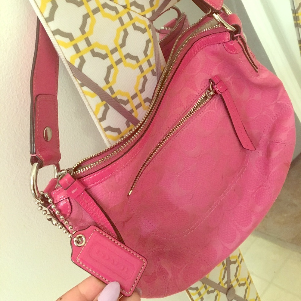 👛🎀 Authentic Pink Coach Bag🎀👛