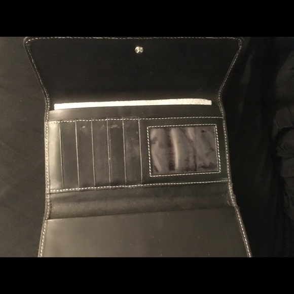 Coach Signature Wallet - Picture 3 of 3