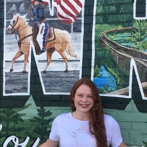 Meet your Posher, Brooke