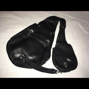 Saddle crossbody bag