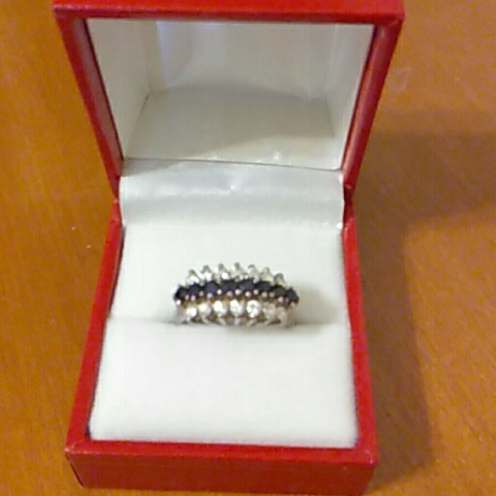SOLD-Ring