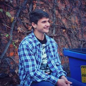 Meet your Posher, Alec