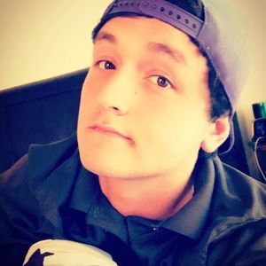 Meet your Posher, Aeron