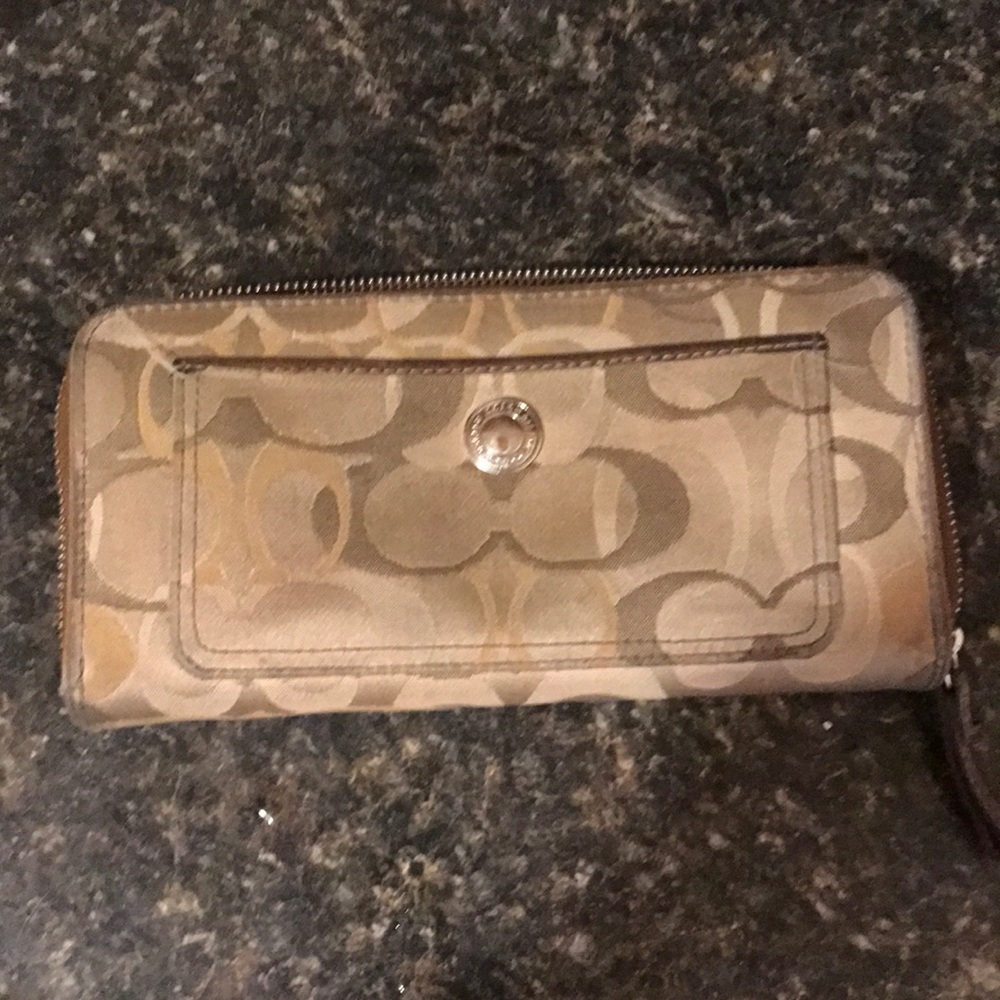 Tan Coach wallet