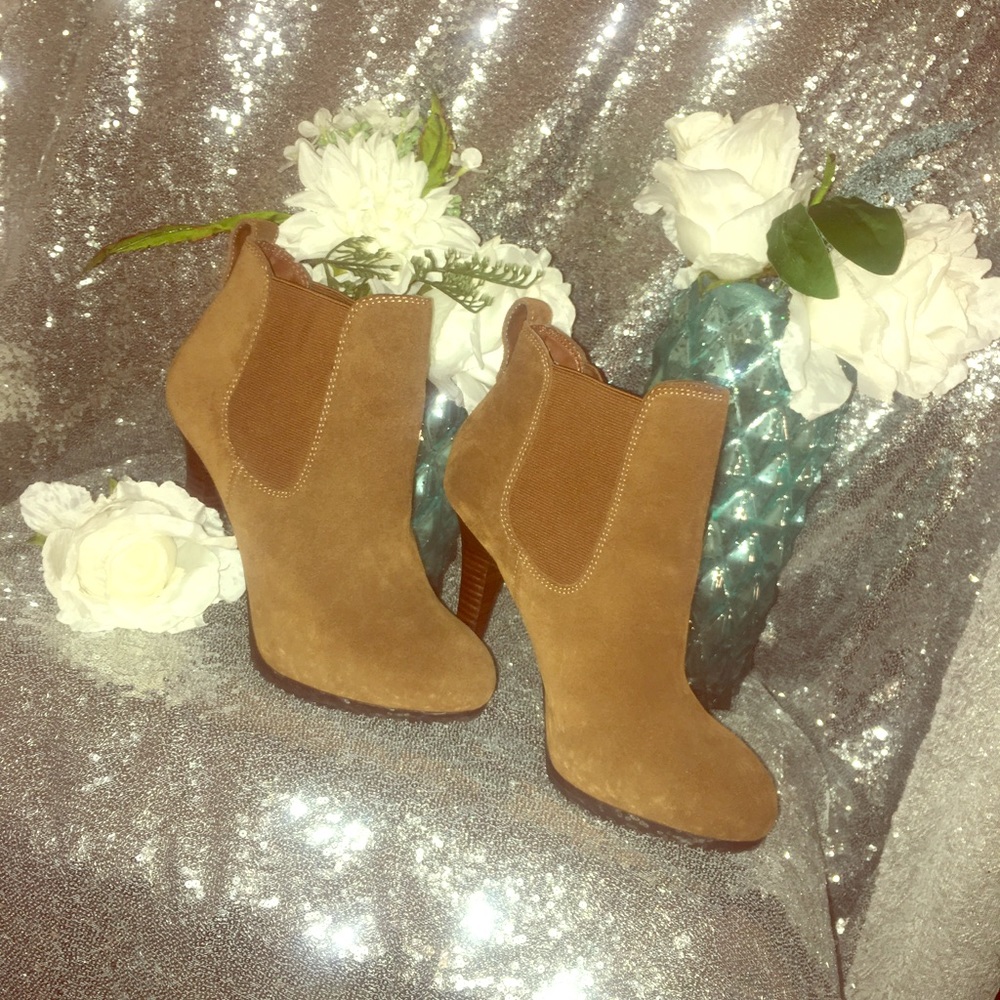 Jessica Simpson Size 8 Boots