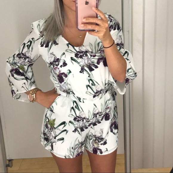 eliane rose Other - NWT white floral romper with pockets