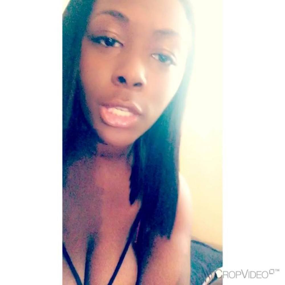 Meet your Posher, Paris