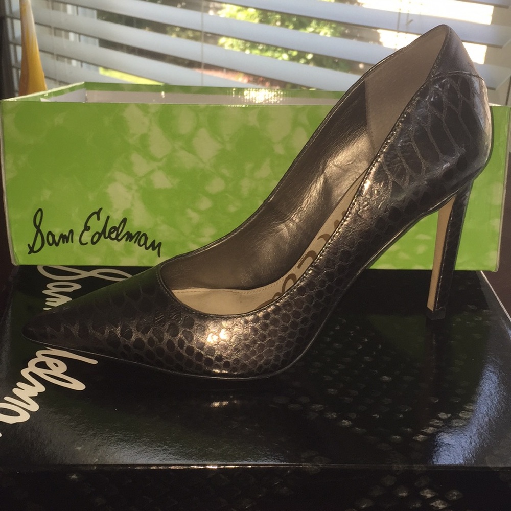 Same Edelman heels