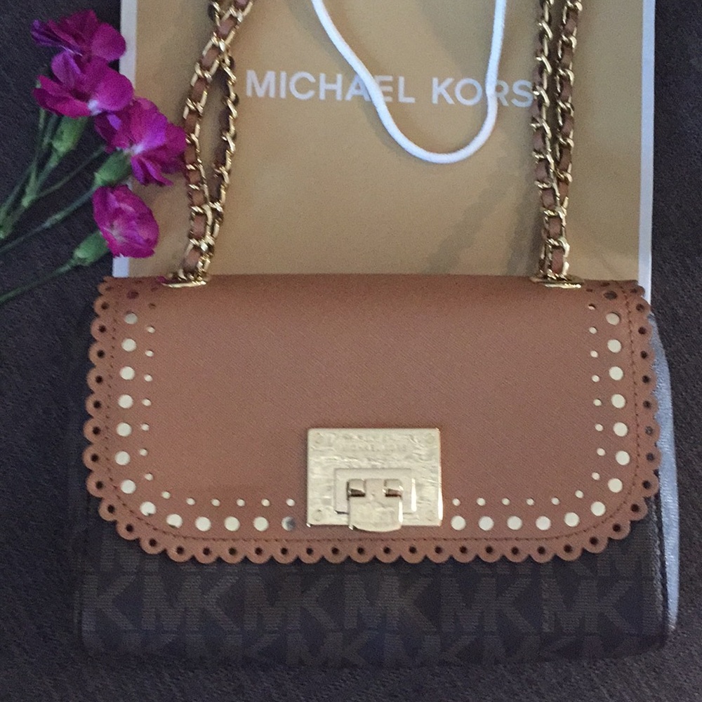 NWT Michael Kors Vivian Shoulder Flap Bag