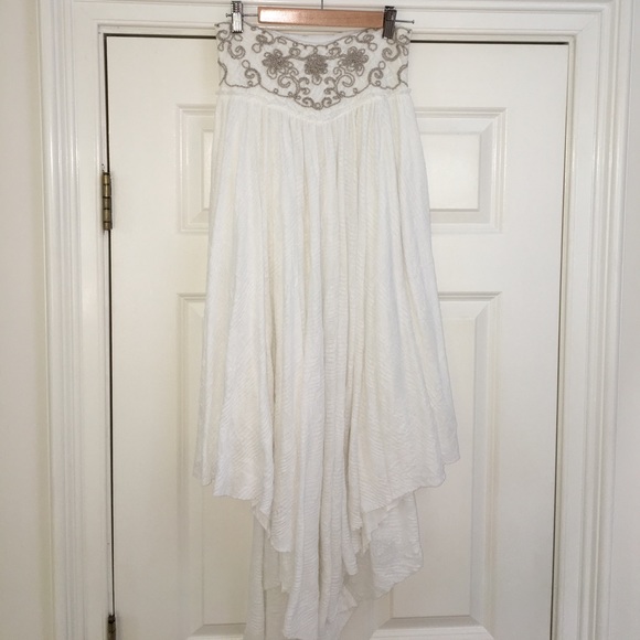 Free People Dresses & Skirts - Free People float skirt