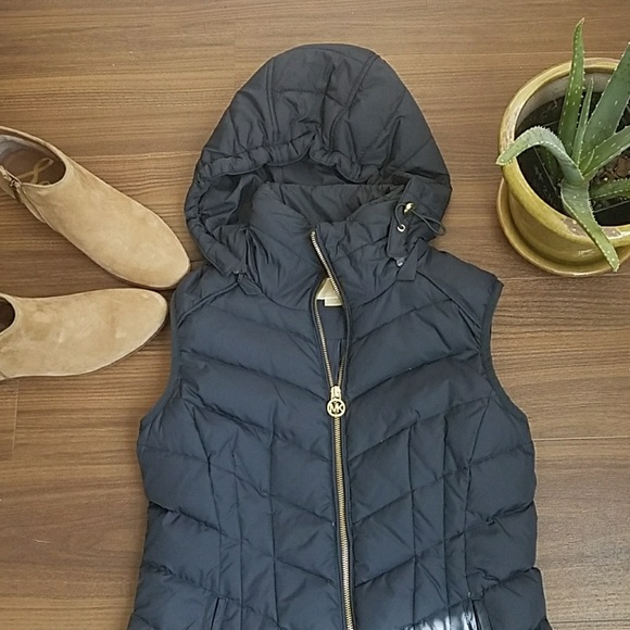 Michael Kors Vest - Picture 1 of 4