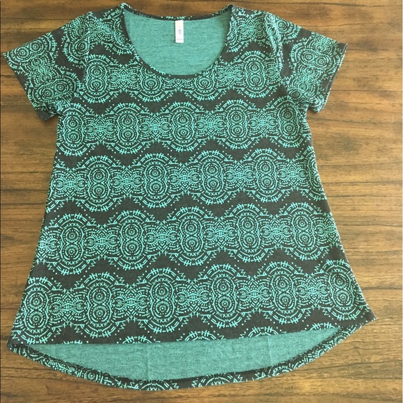 LuLaRoe Tops - Like new! LulaRoe Classic Tee - black & teal