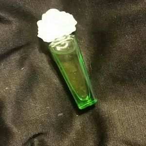 Little flower cap perfume