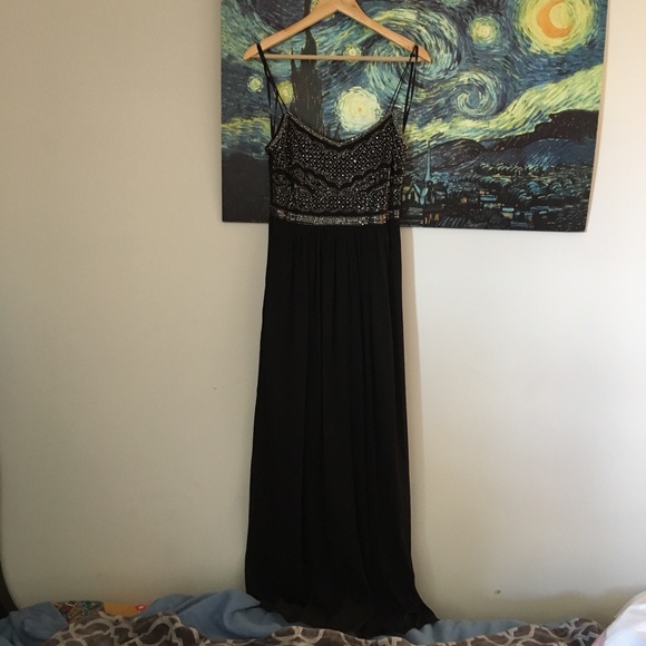 Adrianna Papell Dresses & Skirts - Adrianna Papell Long Beaded Dress party Christmas