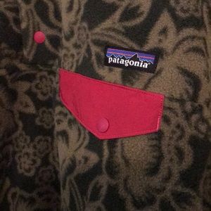 Like new women's Patagonia Synchilla pullover.