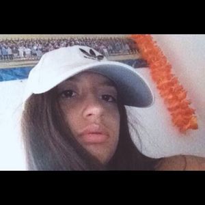 Meet your Posher, Fatima