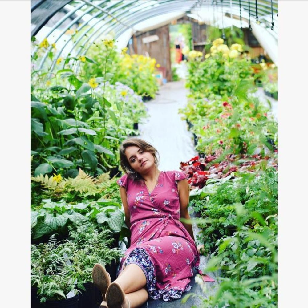 Meet your Posher, Nicole