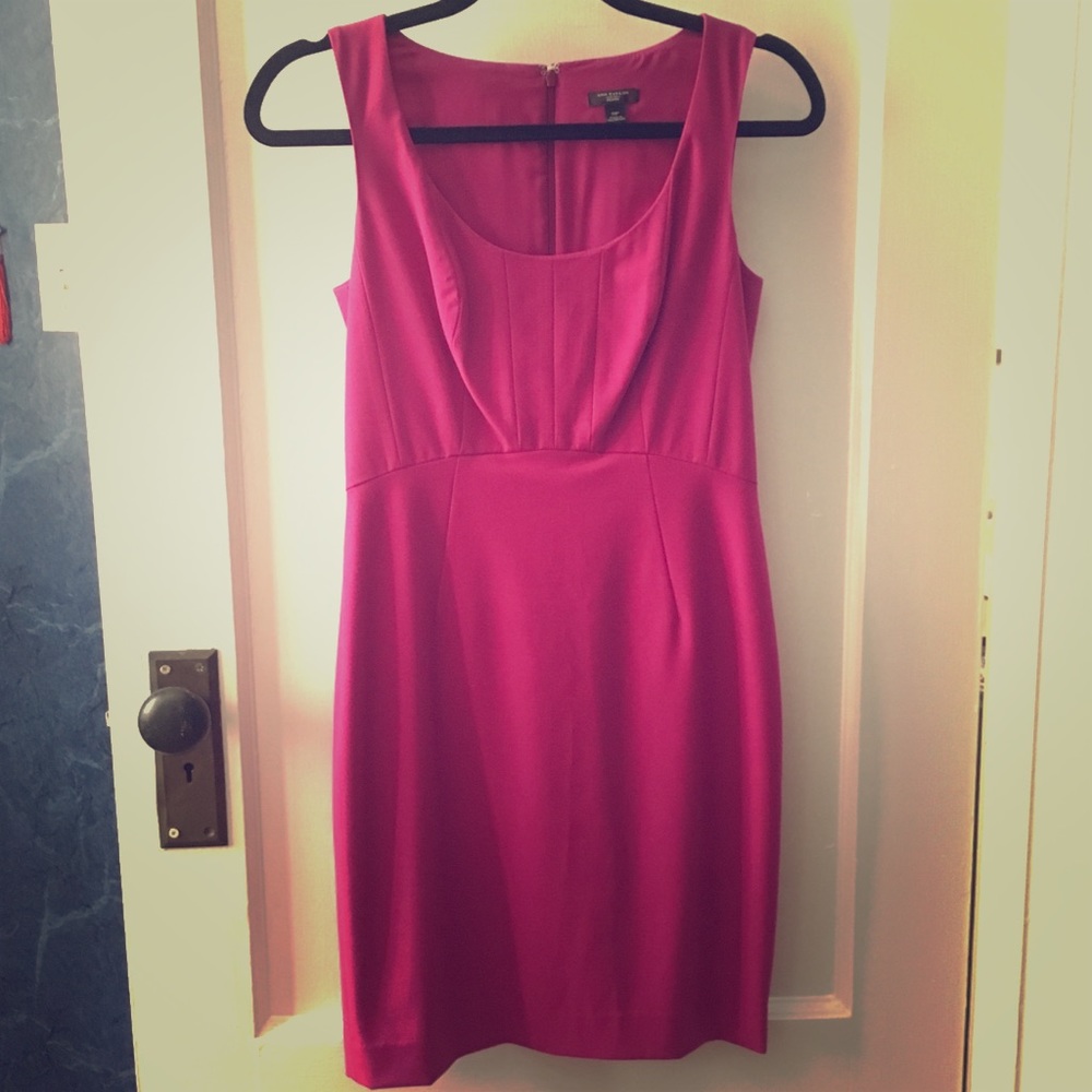 💲⬇️!!! Elegant Dress - Ann Taylor - 0 Petite