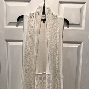 Sleeveless cardigan