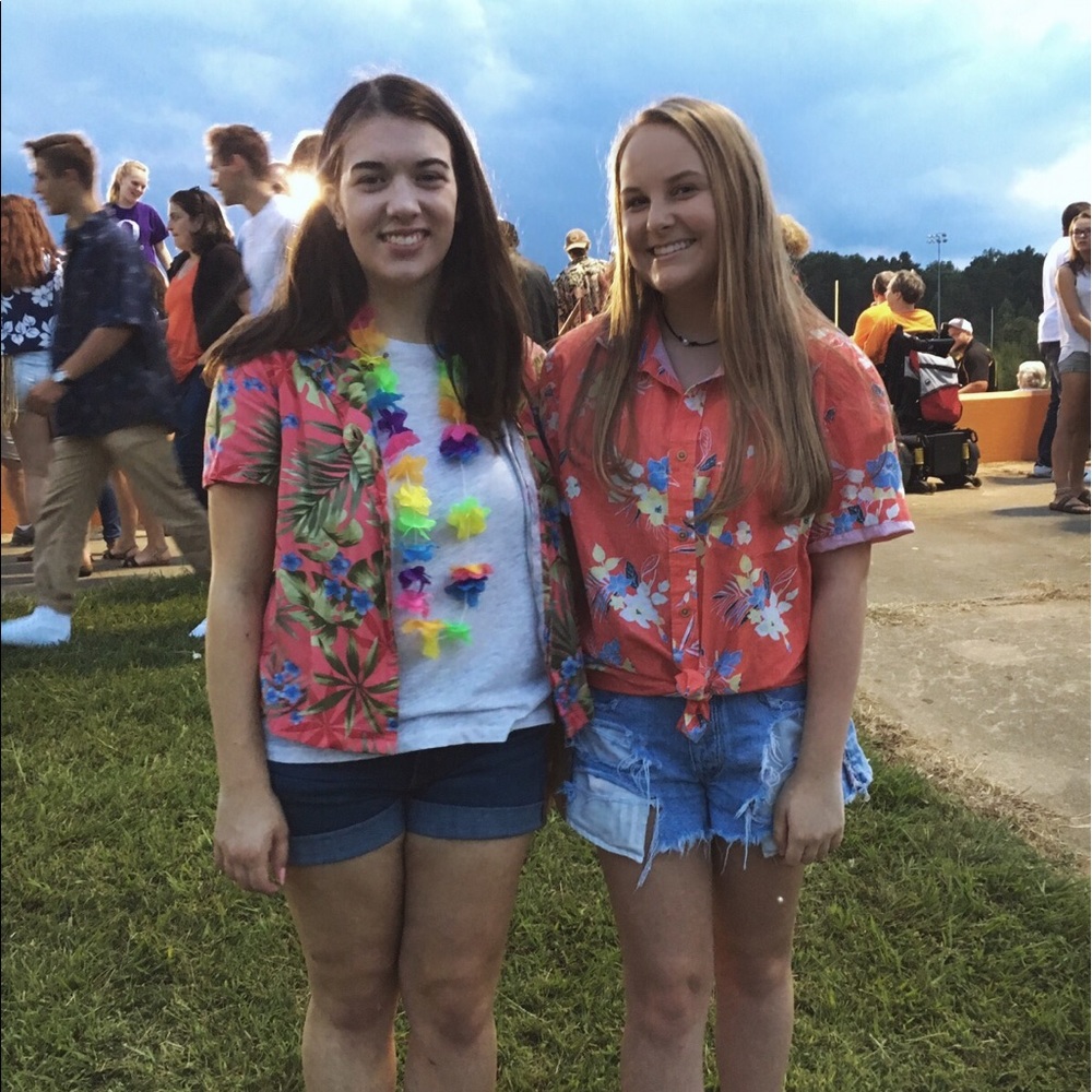 Meet your Posher, Elizabeth