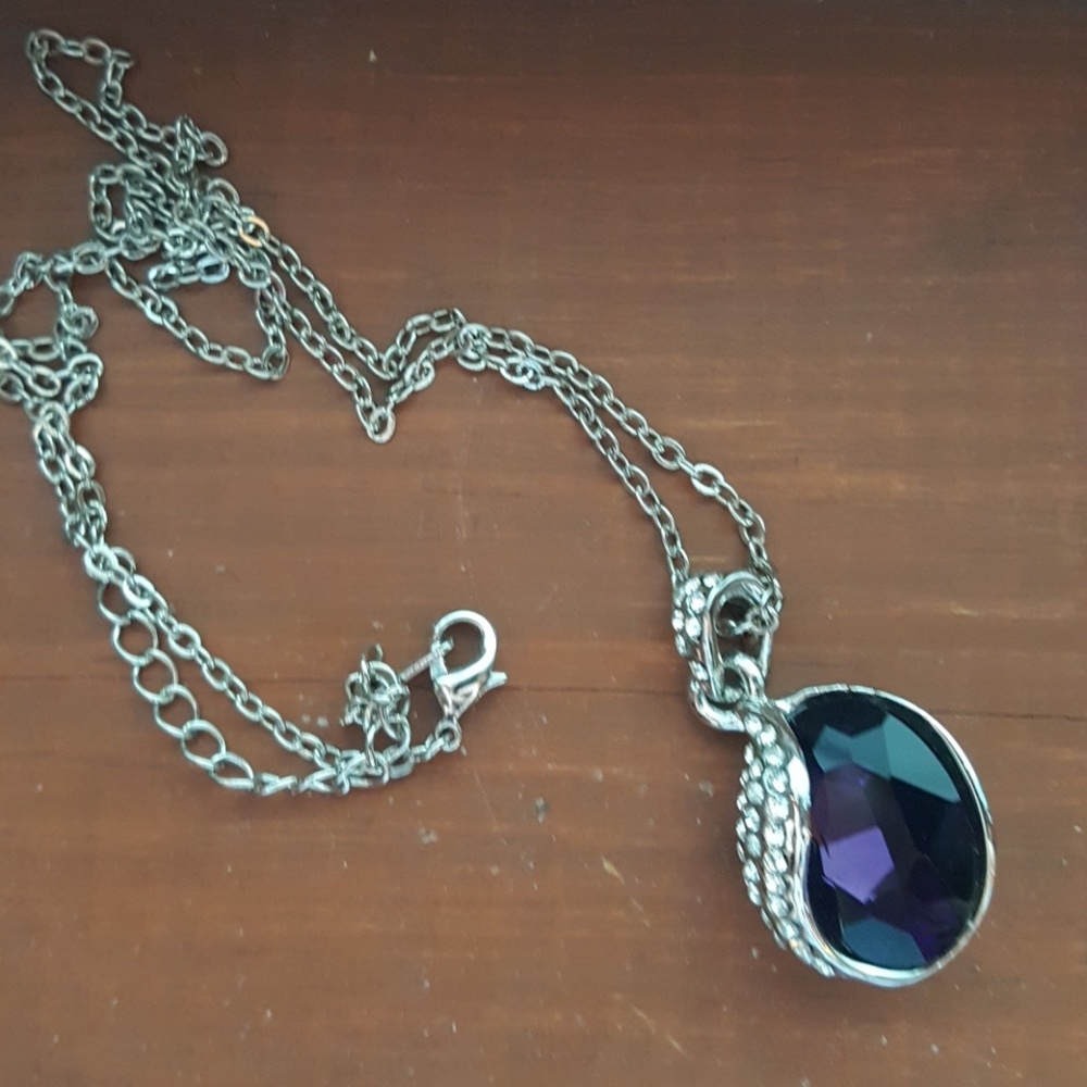 NEW- 18kgp Purple Gemstone Necklace