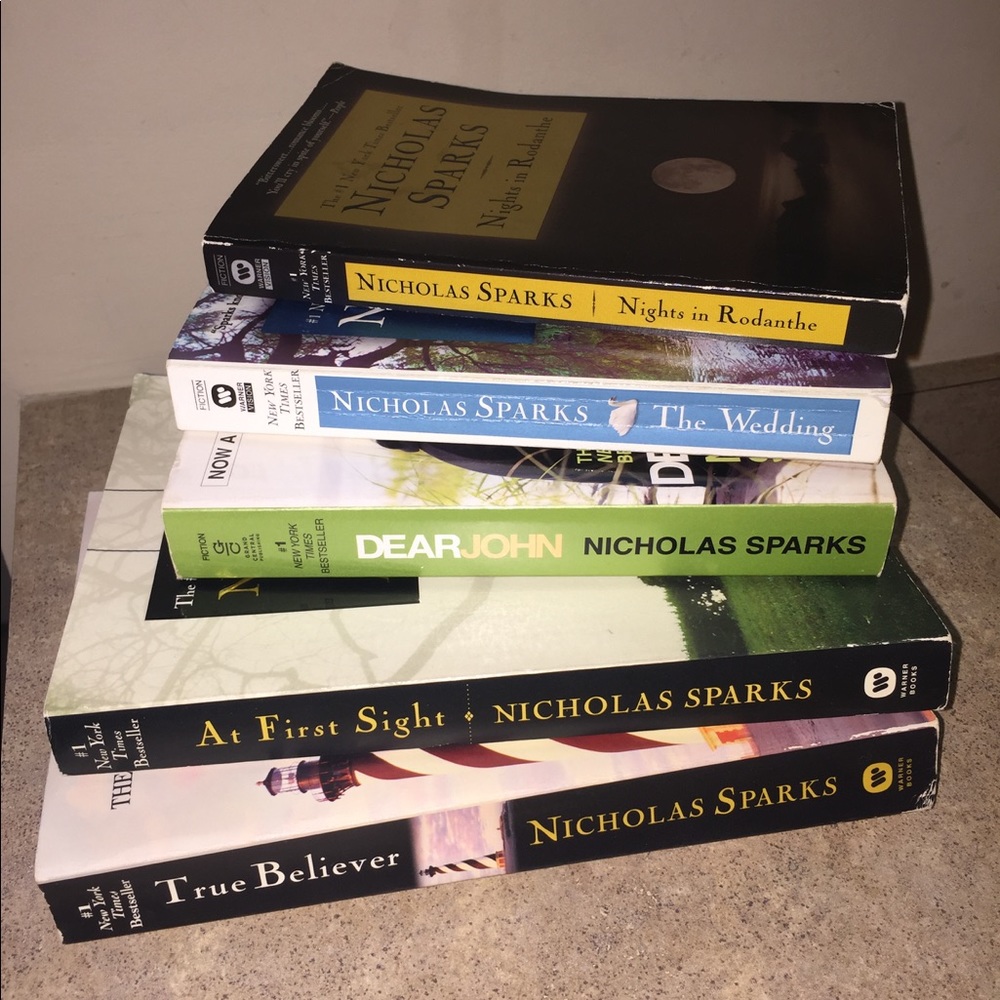 Best Selling author Nicholas Sparks books.