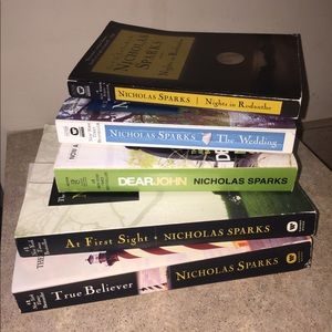 Best Selling author Nicholas Sparks books.
