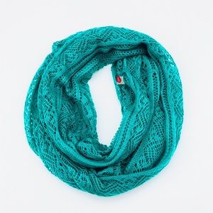 Nordstrom BP Women's Turquoise Scarf Infinity ✨