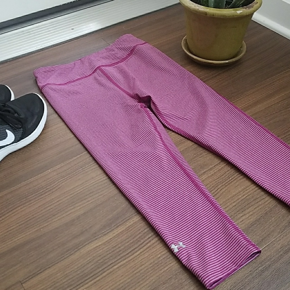 Under Armor Running Crop