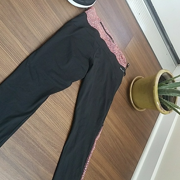 Nike Running Crop - Picture 5 of 6