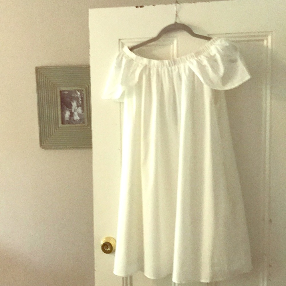 Great off the shoulder dress