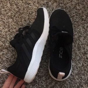 Adidas climacool tennis shoes