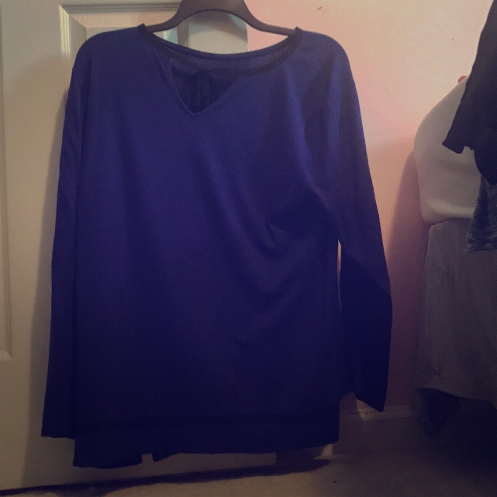 A pretty blue shirt